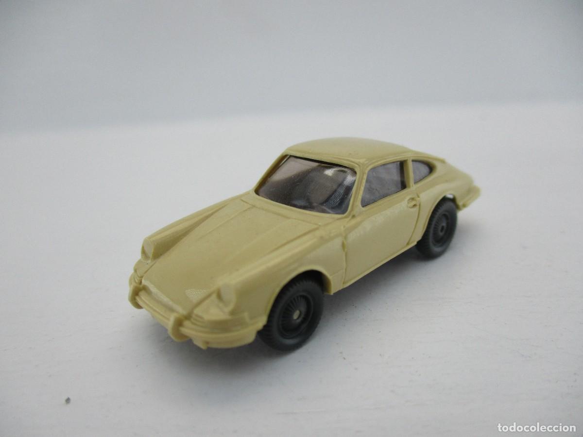 Coches a escala: COCHE ESCALA 1:87 REF B13 - Foto 1