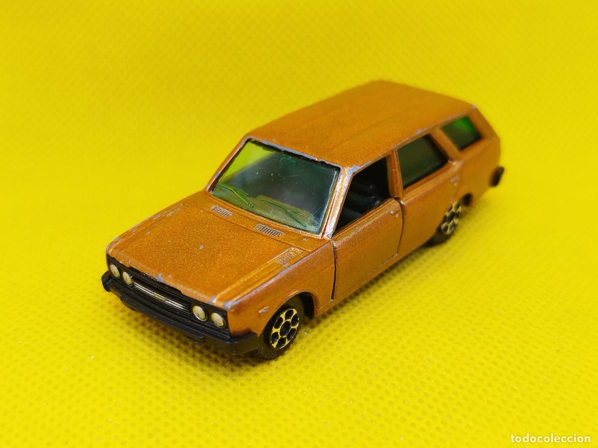 Coches a escala: Pilen Seat 131 familiar