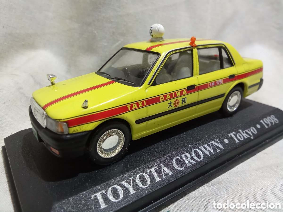Coches a escala: TOYOTA CROWN, TOKYO (1998)