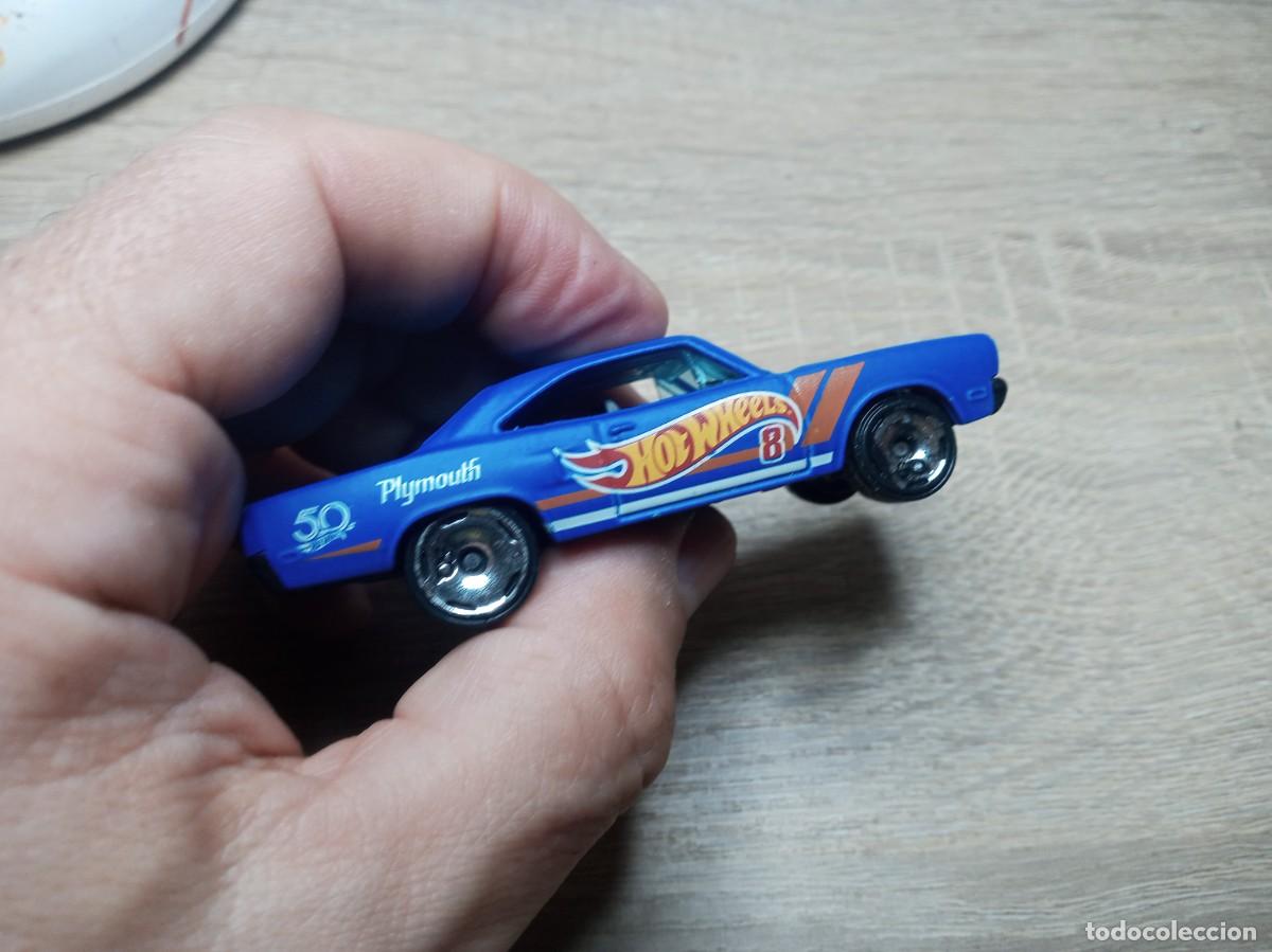 Coches a escala: Hotwheels coche &rdquo;70 Road Runner&rdquo; - Mattel 2016 - Foto 3