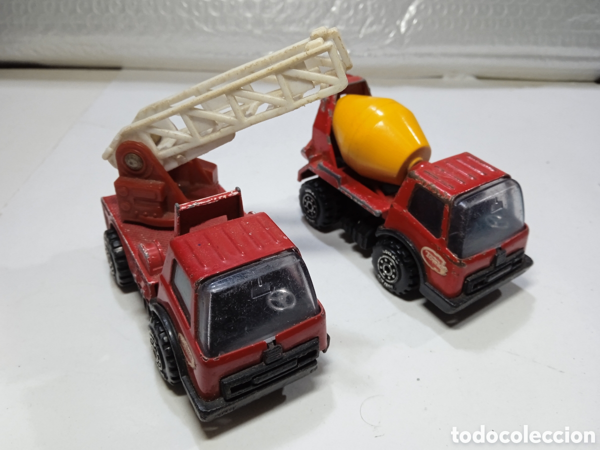 Coches a escala: Cami&oacute;n de bomberos y hormigonera Tonka - Foto 1