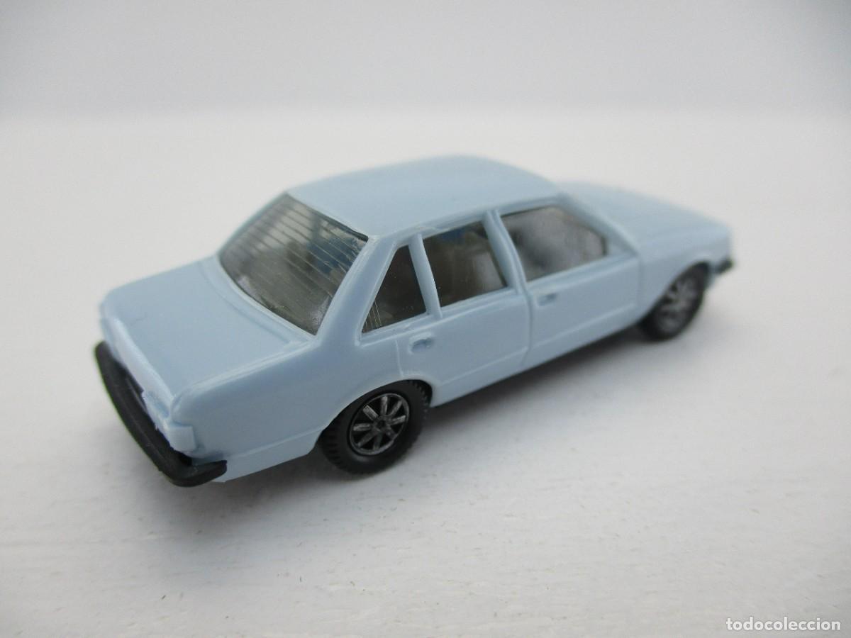 Coches a escala: COCHE ESCALA 1:87 REF C-5 - Foto 2