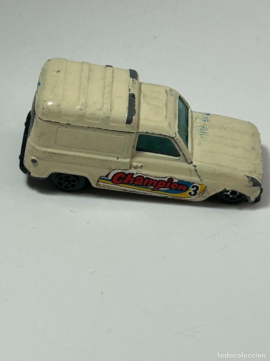 Coches a escala: RENAULT 4 DE GUILOY 1:64 - Foto 2