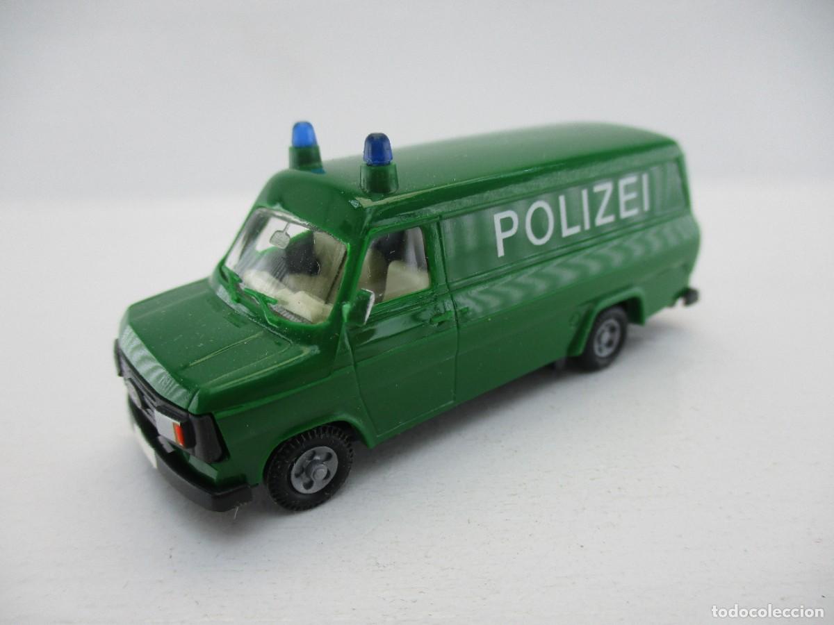 Coches a escala: COCHE ESCALA 1:87 REF B15 - Foto 1