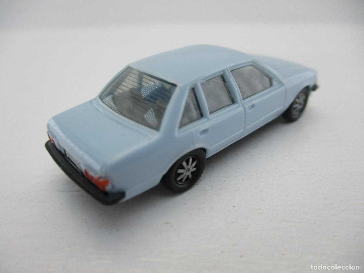 Coches a escala: COCHE ESCALA 1:87 REF B19 - Foto 2