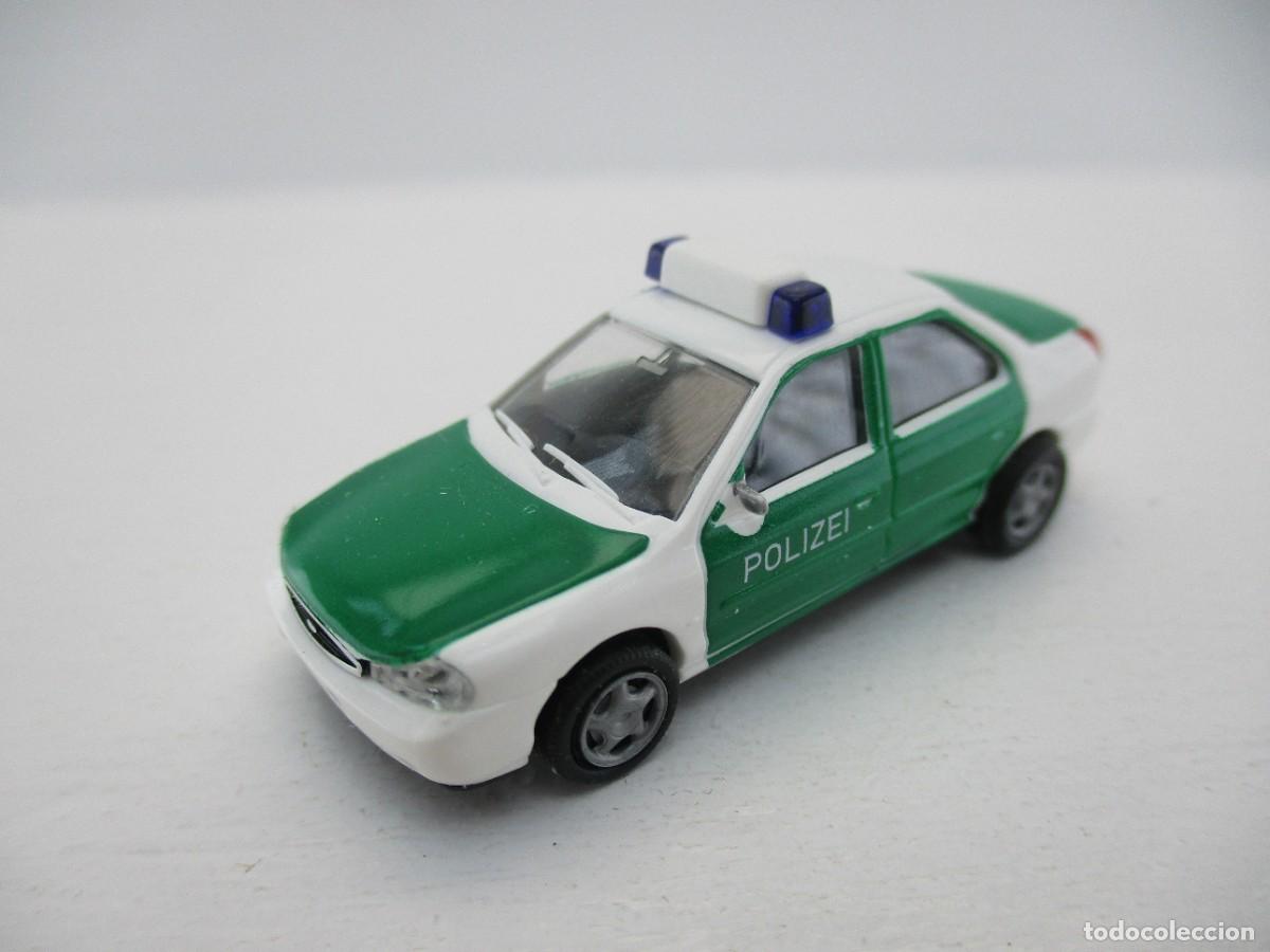 Coches a escala: COCHE ESCALA 1:87 REF B16 - Foto 1