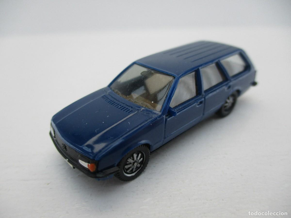 Coches a escala: COCHE ESCALA 1:87 REF B16 - Foto 1