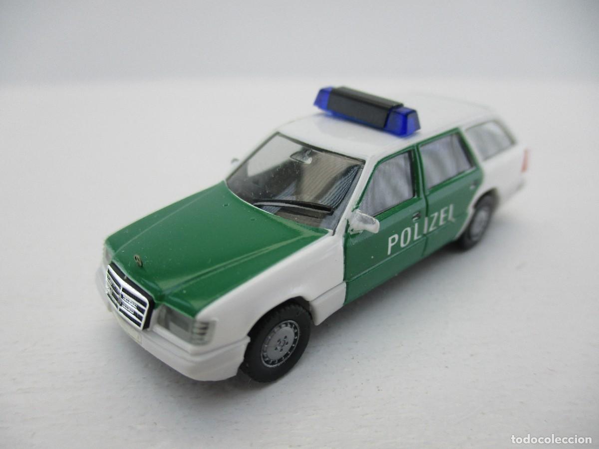 Coches a escala: COCHE ESCALA 1:87 REF B17 - Foto 1