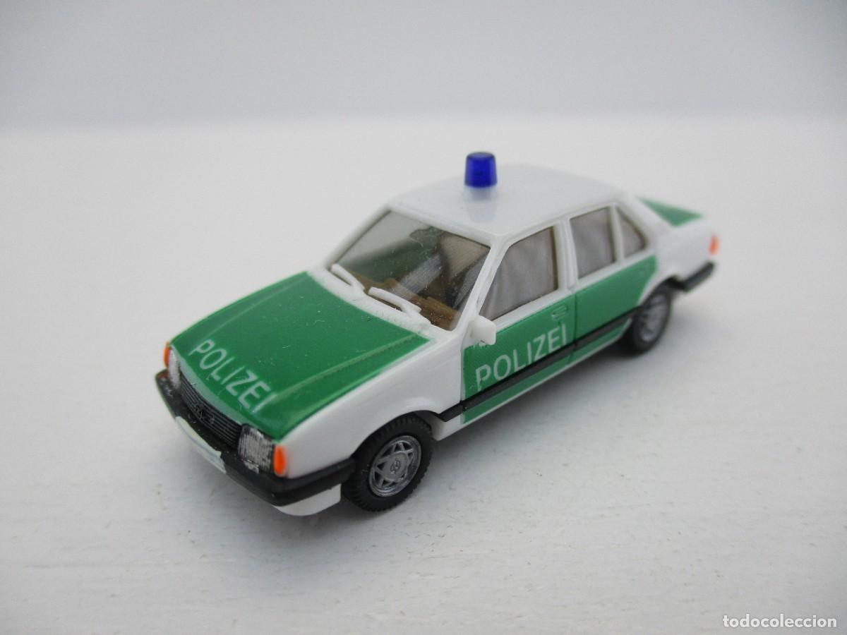 Coches a escala: COCHE ESCALA 1:87 REF B17 - Foto 1