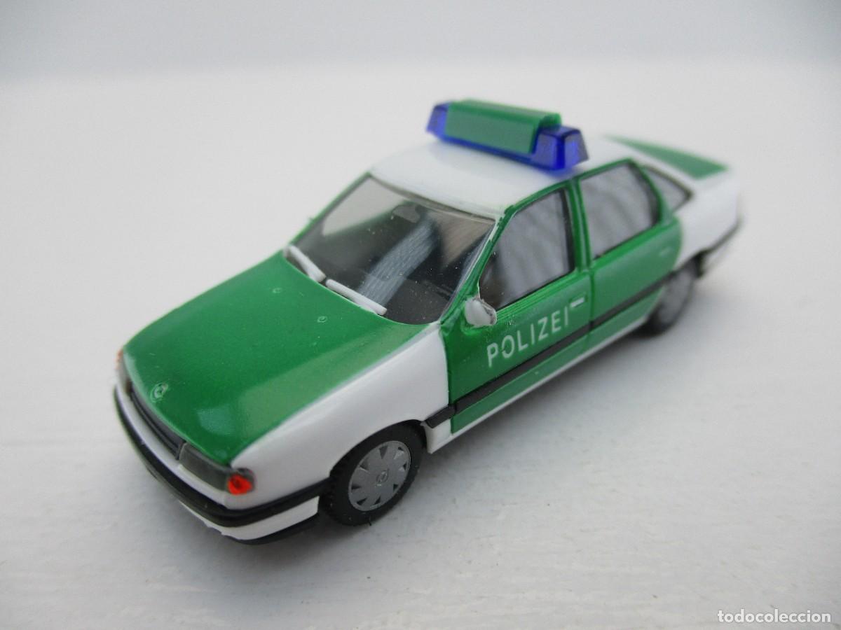 Coches a escala: COCHE ESCALA 1:87 REF B17 - Foto 1