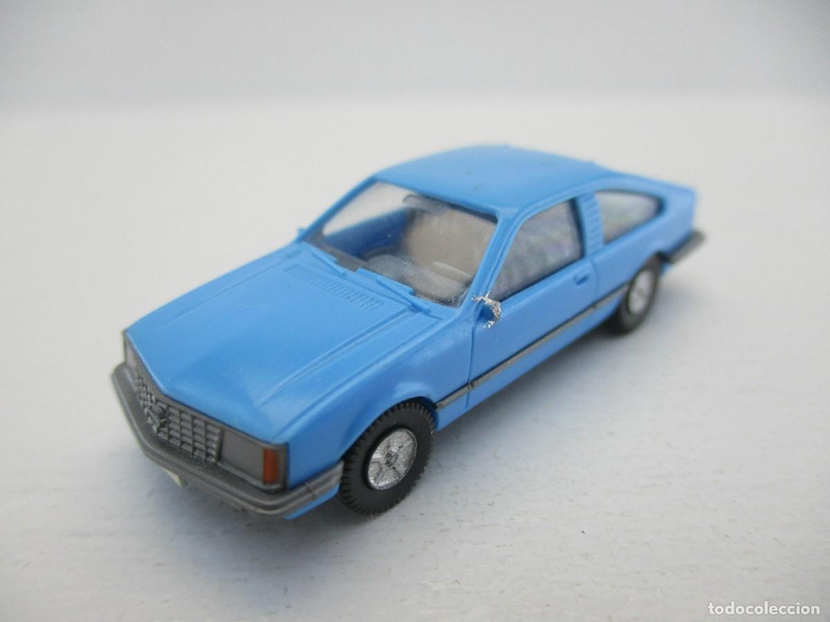 Coches a escala: COCHE ESCALA 1:87 REF B17 - Foto 1