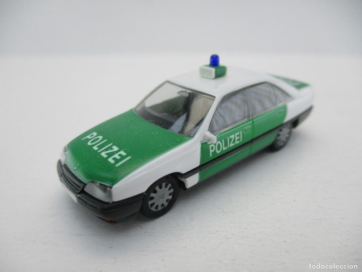 Coches a escala: COCHE ESCALA 1:87 REF B19 - Foto 1