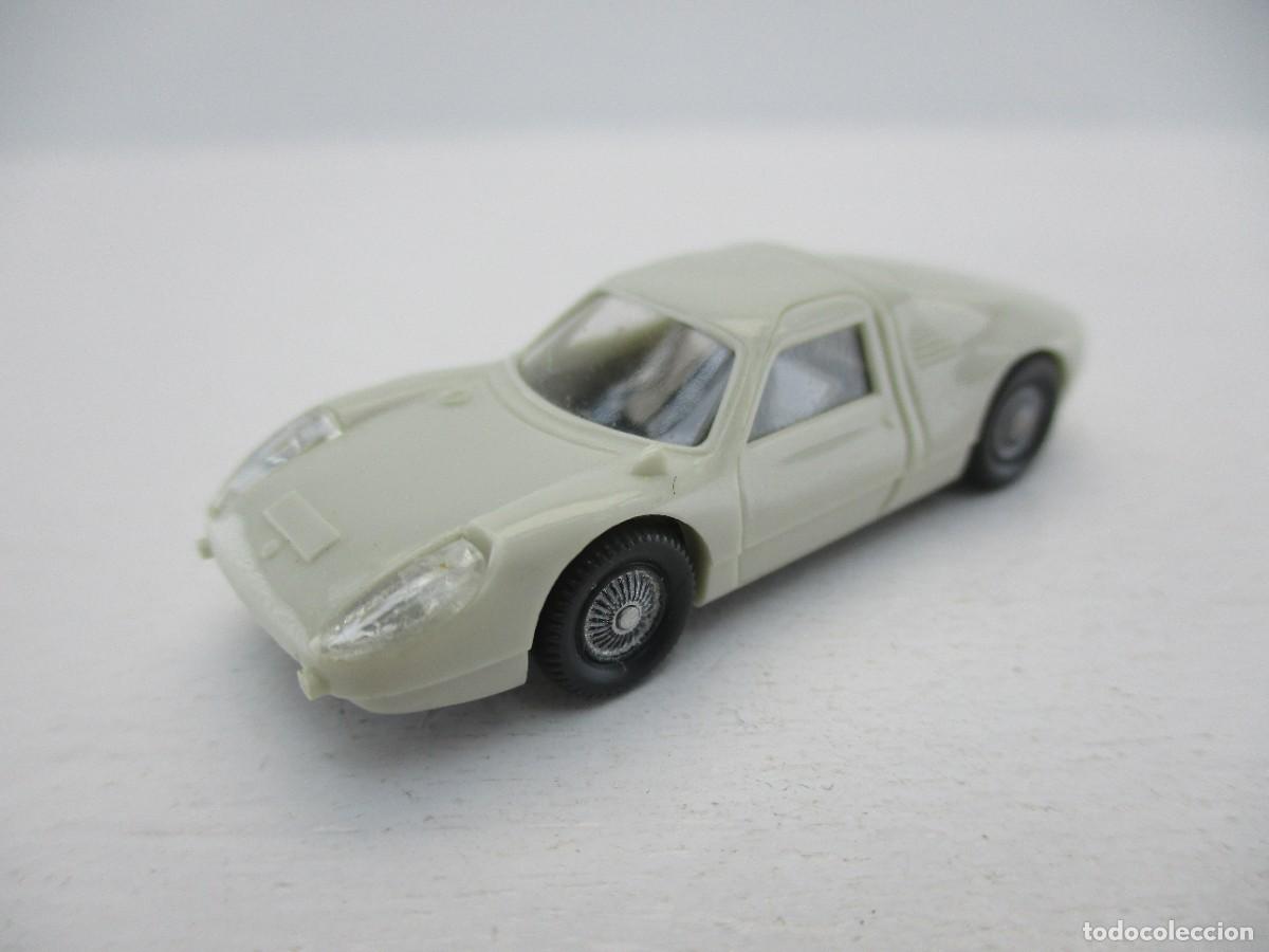 Coches a escala: COCHE ESCALA 1:87 REF B18 - Foto 1