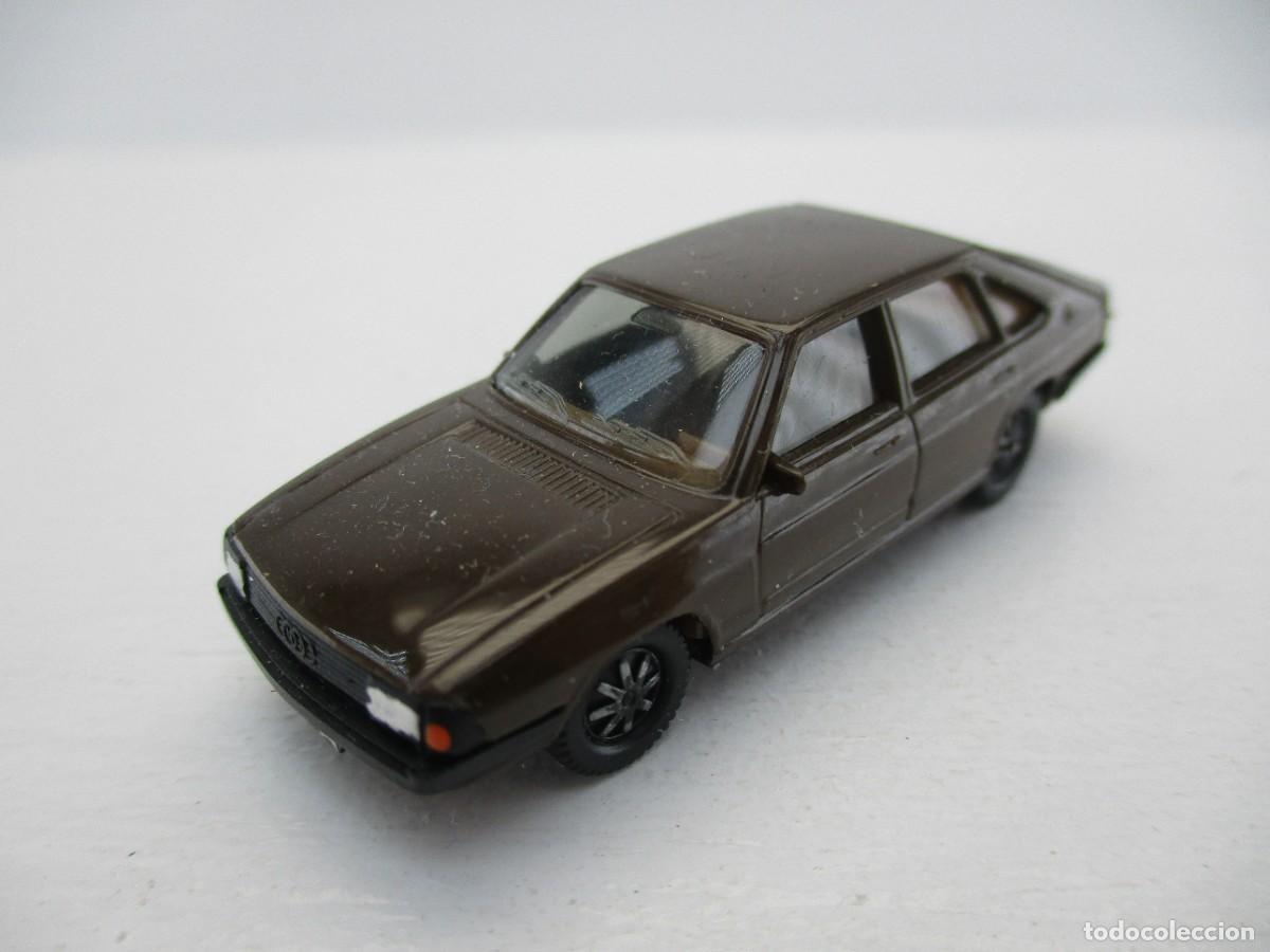 Coches a escala: COCHE ESCALA 1:87 REF B4 - Foto 1