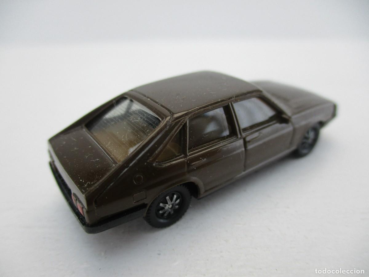 Coches a escala: COCHE ESCALA 1:87 REF B4 - Foto 2