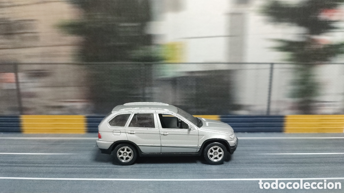 Coches a escala: WELLY -- BMW X5 Gris - Foto 4