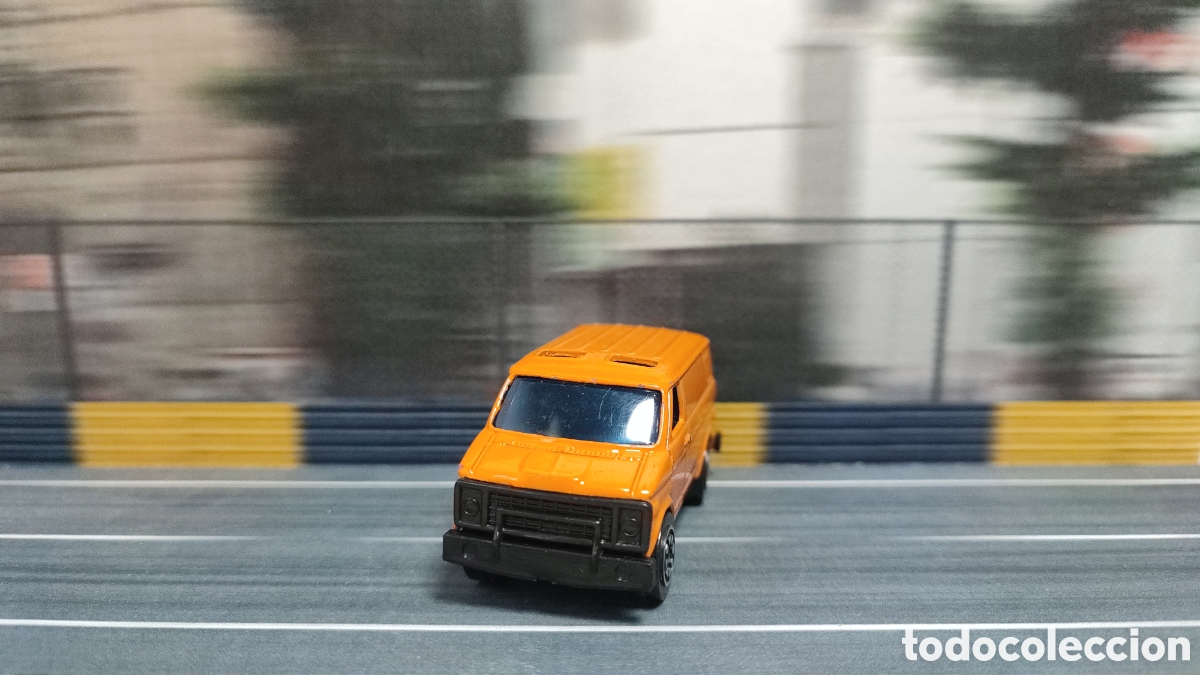 Coches a escala: WELLY - Chevrolet Van - Foto 1