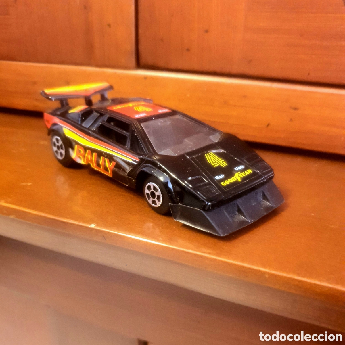 Coches a escala: COCHE METALICO LAMBORGHINI COUNTACH 5000 RALLY - BURAGO