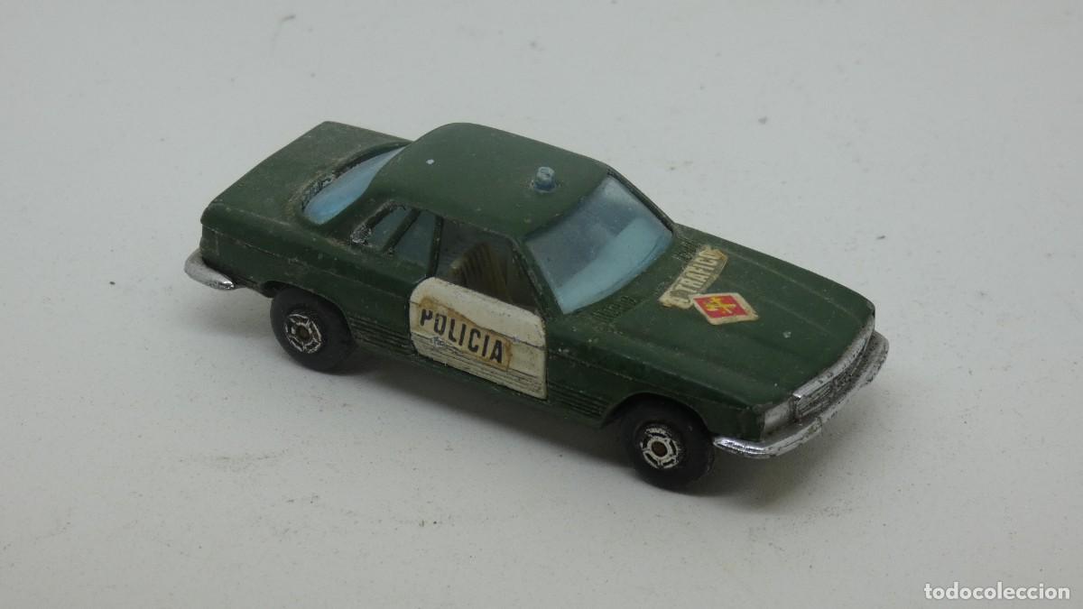Coches a escala: CAOCHE MERCEDES 350 SI. GUISVAL . MADE IN SPAIN . POLICIA DE TRAFICO .
