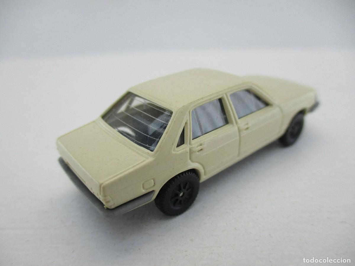 Coches a escala: COCHE ESCALA 1:87 REF B16 - Foto 2