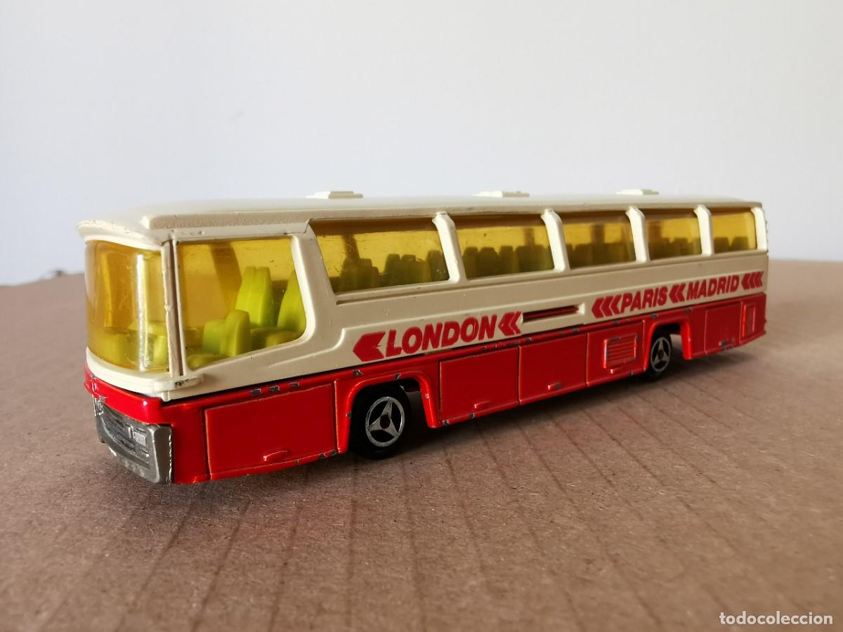 Coches a escala: Autob&uacute;s Majorette 1/64 - Foto 1