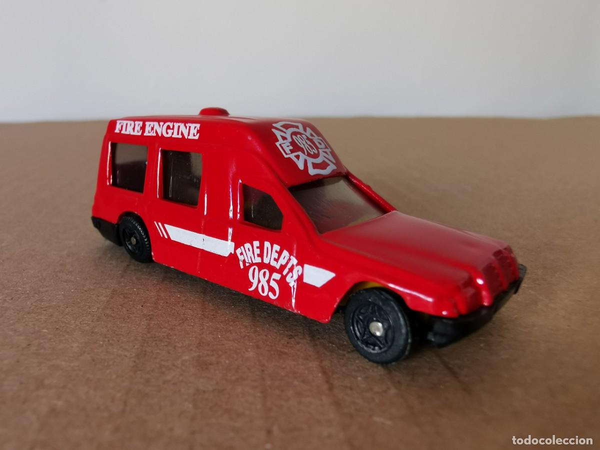 Coches a escala: Mercedes Fire Department New Ray 1/87