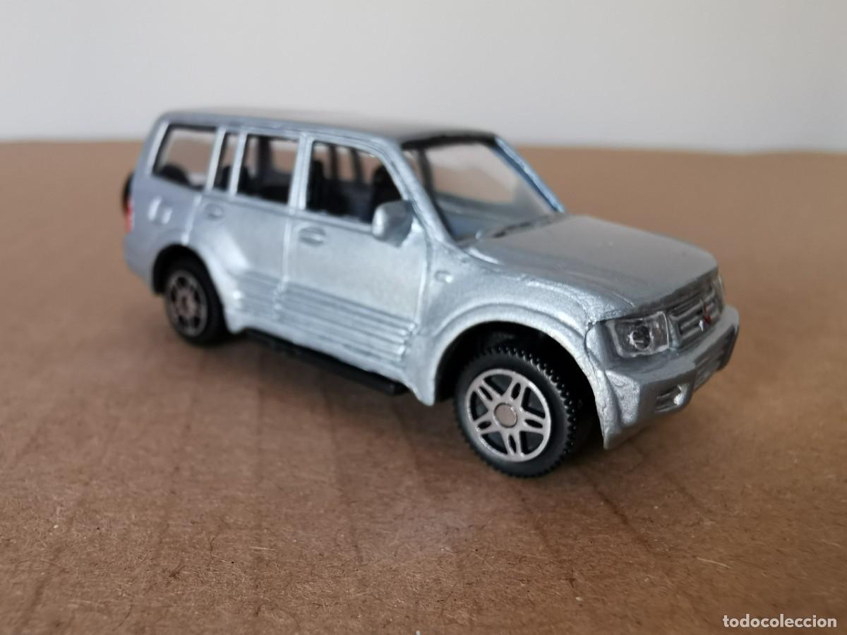 Coches a escala: Mitsubishi Pajero JoyCity 1/87
