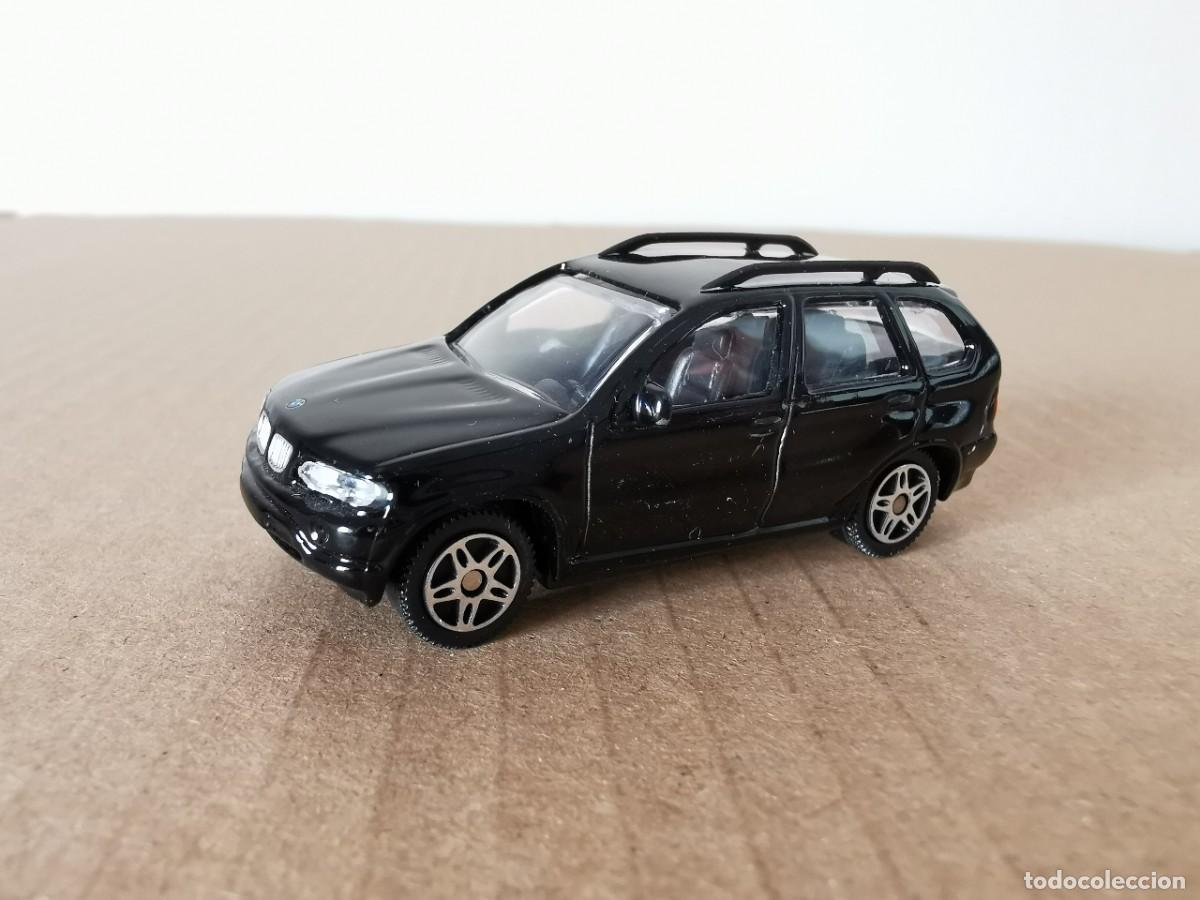 Coches a escala: BMW X5 Joy CIty 1/87