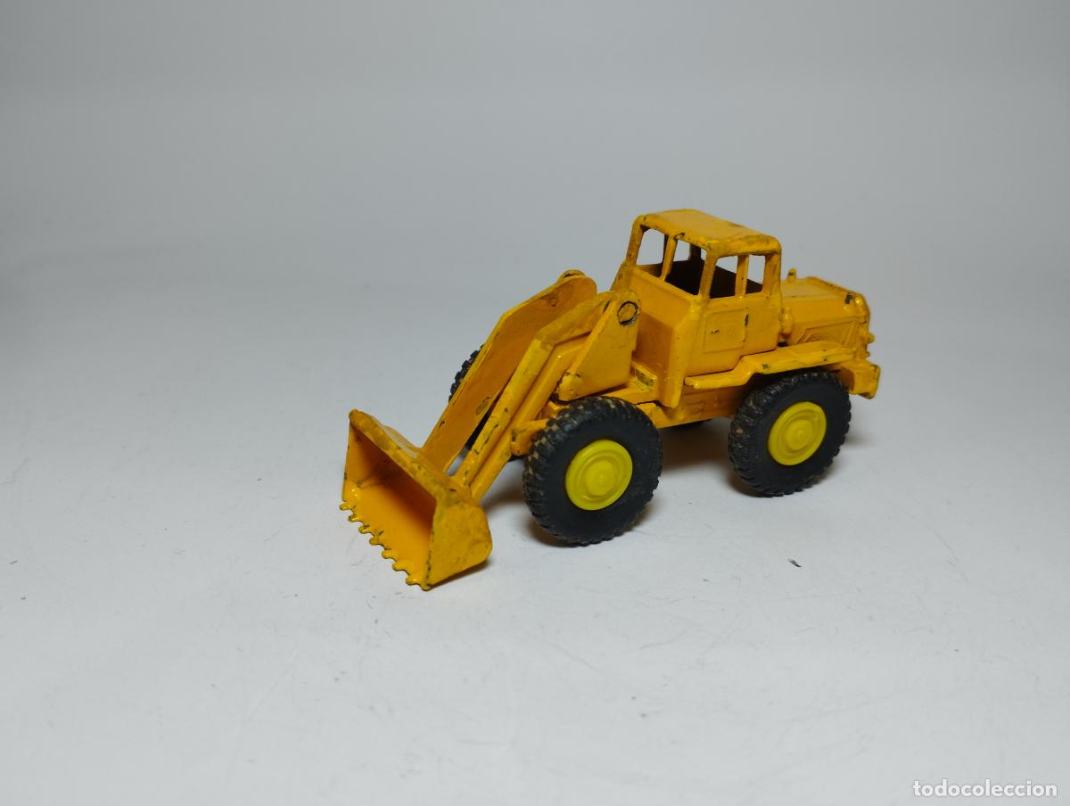 Coches a escala: PALA EXCAVADORA BULLDOZER HATRA GUISVAL CAMPEON GENERACION 1 SERIE 2&ordf; FASE 3