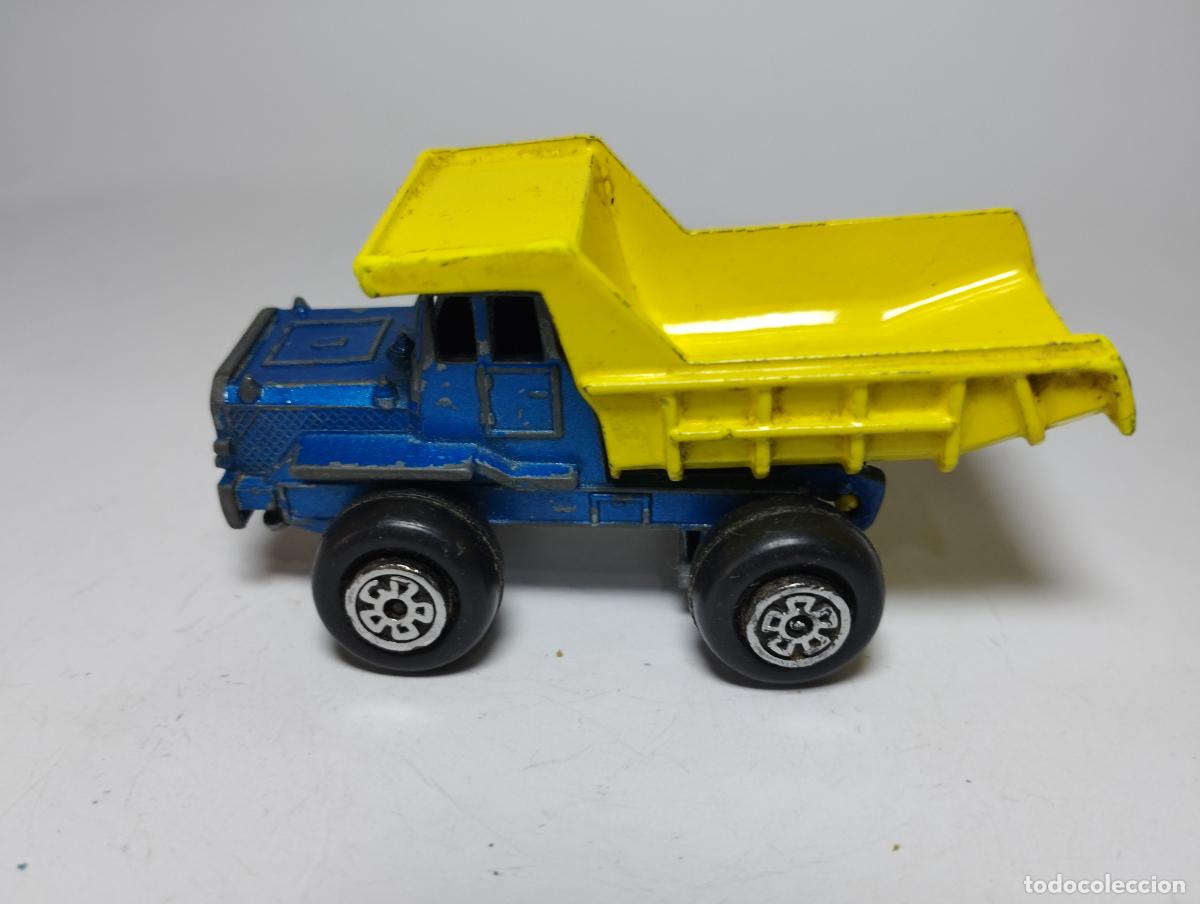 Coches a escala: CAMION DUMPER VOLQUETE HATRA GUISVAL CAMPEON 1,64 2&ordf; SERIE GENERACION III FASE 1