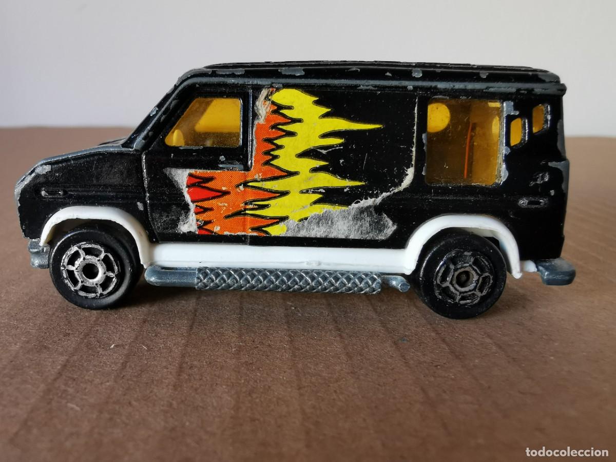 Coches a escala: US Van Majorette 1/64 - Foto 3