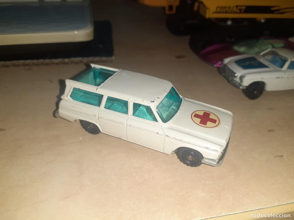 Coches a escala: Studebaker ambulancia. Husky Britain. - Foto 1