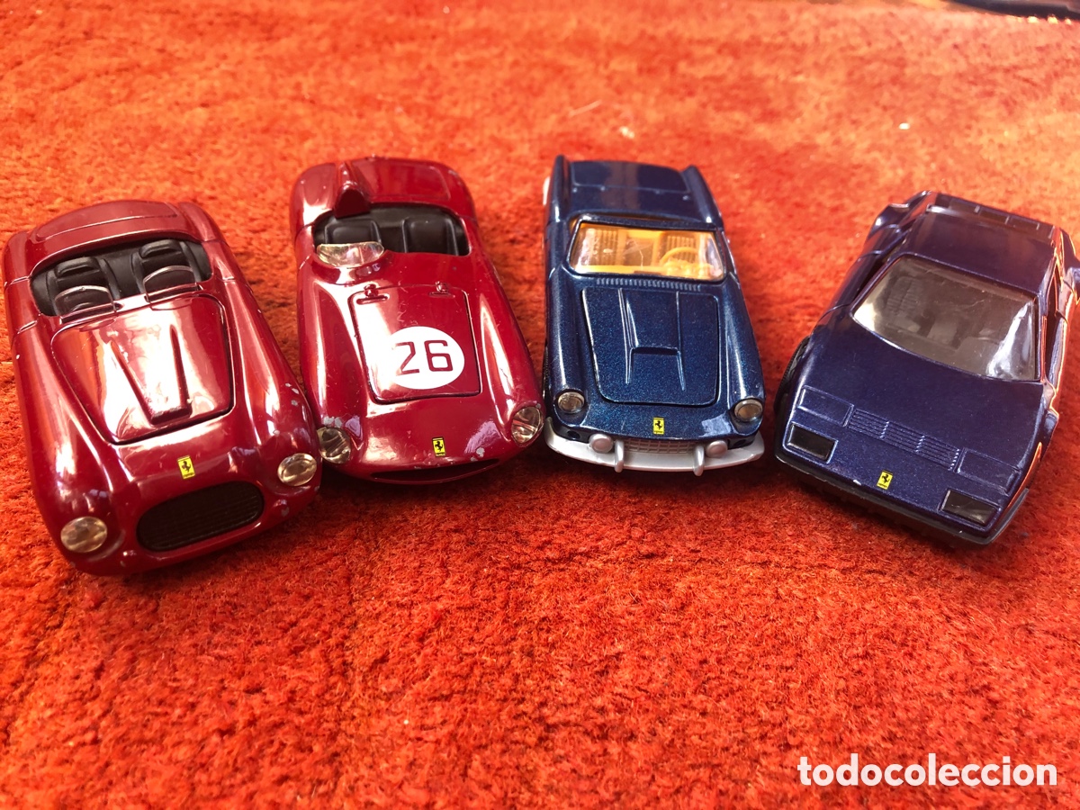 Coches a escala: 4 FERRARI escala 1/36