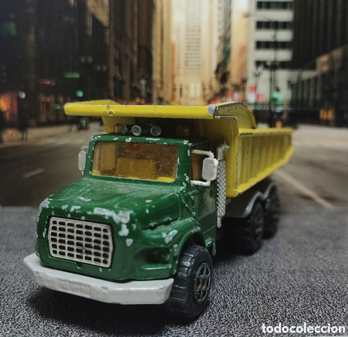 Coches a escala: MAJORETTE - Cami&oacute;n Benne - Foto 1