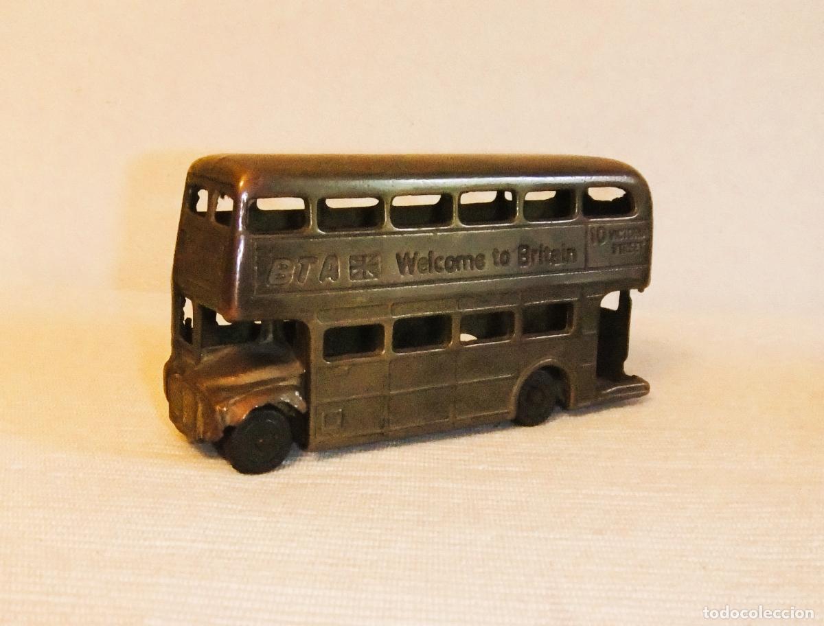 Coches a escala: AUTOBUS INGL&Eacute;S DE DOS P&Igrave;SOS DE LAT&Oacute;N - Foto 1