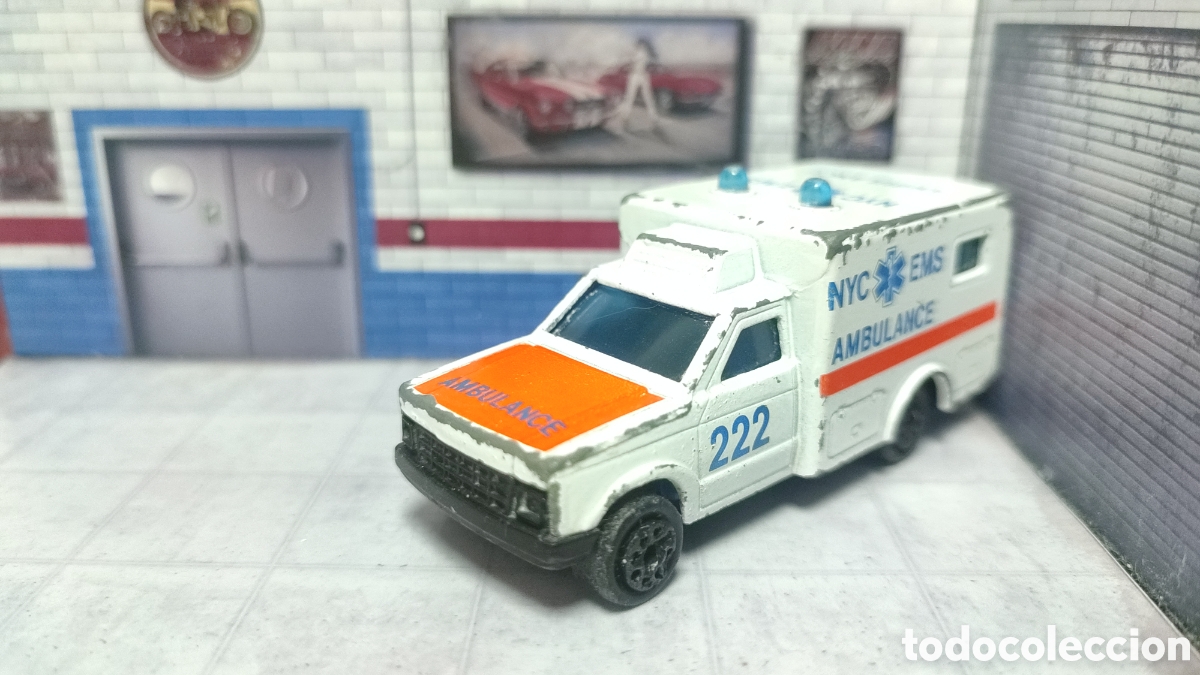 Coches a escala: MAJORETTE - Ambulance* - Foto 1