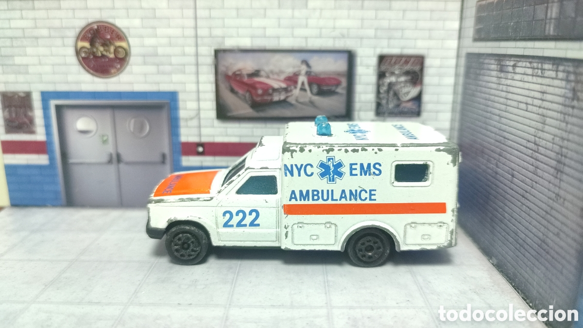 Coches a escala: MAJORETTE - Ambulance* - Foto 3