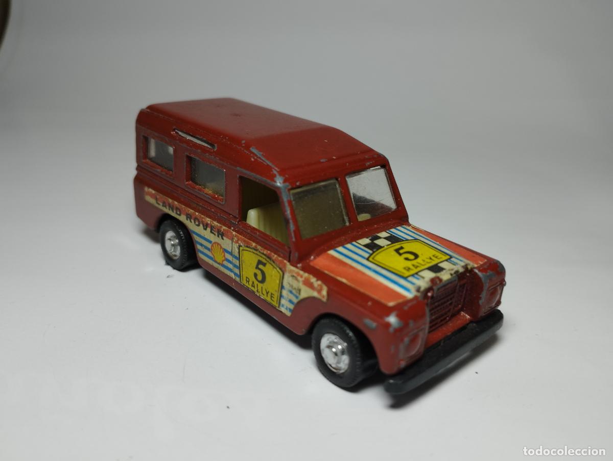 Coches a escala: LAND ROVER SANTANA 109 DEFENDER MARCA MIRA 1,64 COLOR RARO
