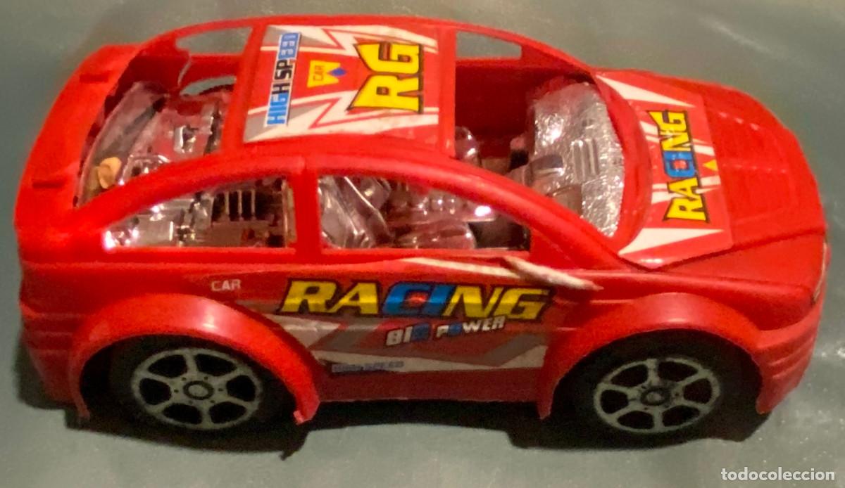 Modellautos: Cochecito infantil de carreras. High Speed Racing Car. De pl&aacute;stico. 5 x 8 x 16 cm. Buen estado.