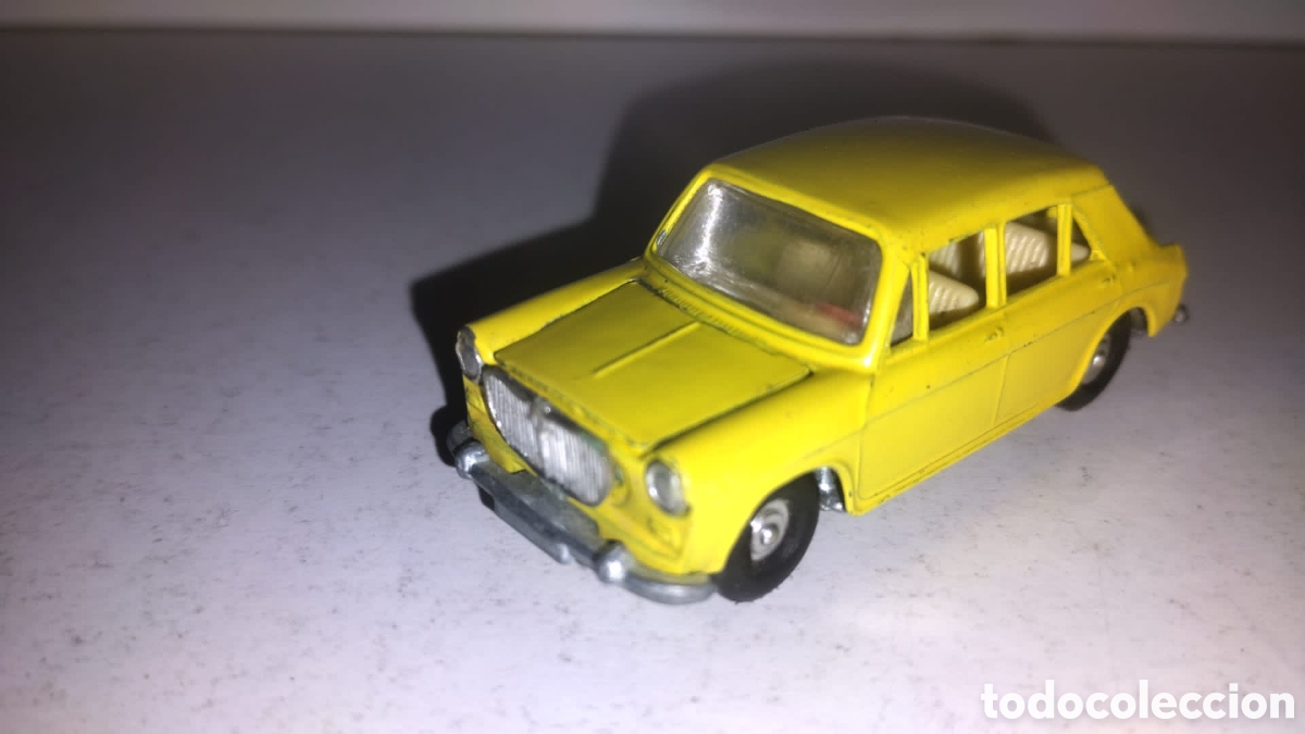 Coches a escala: Antiguo coche guisval