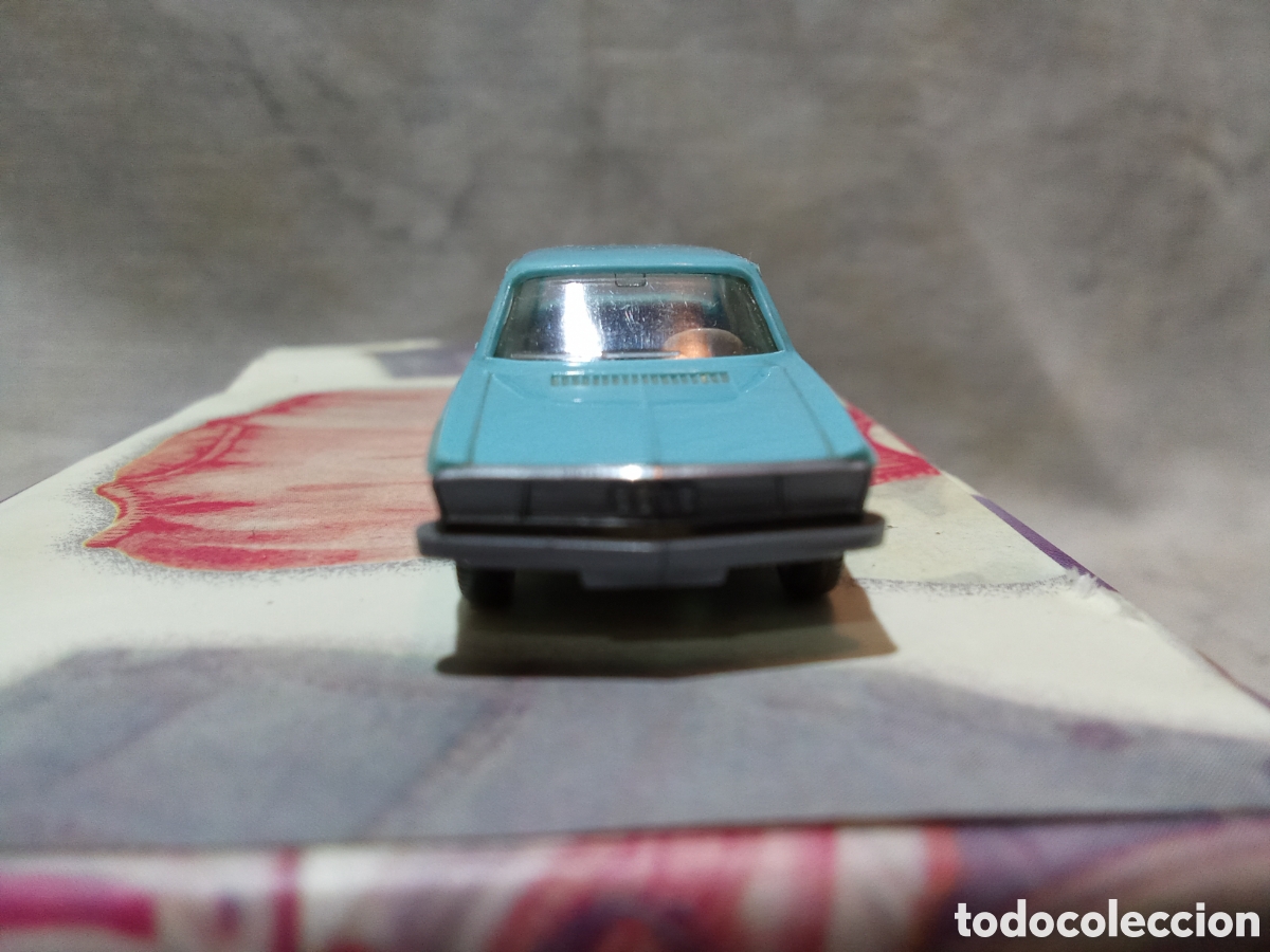 Coches a escala: AUDI 100 AZUL DE WIKING - Foto 3