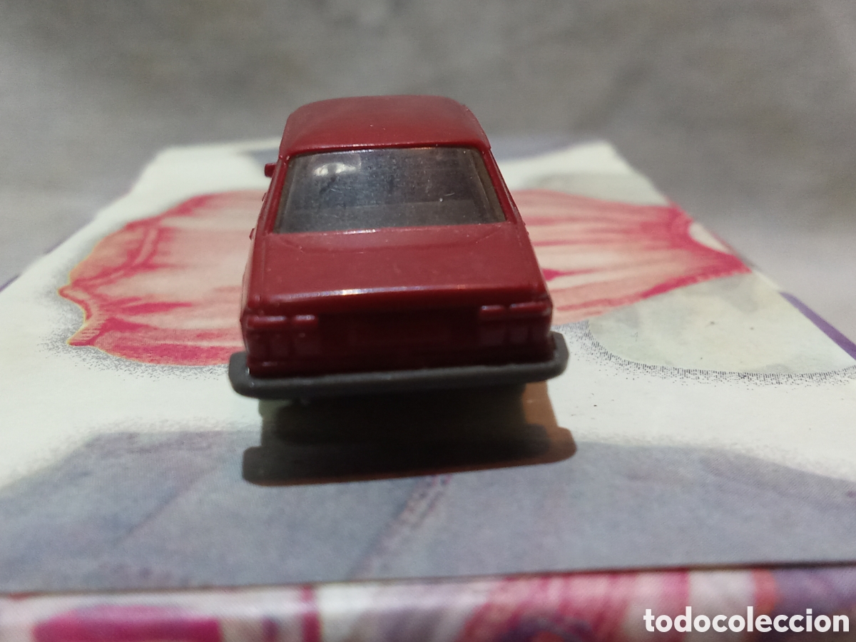 Coches a escala: VW JETTA ROJO DE WIKING - Foto 5