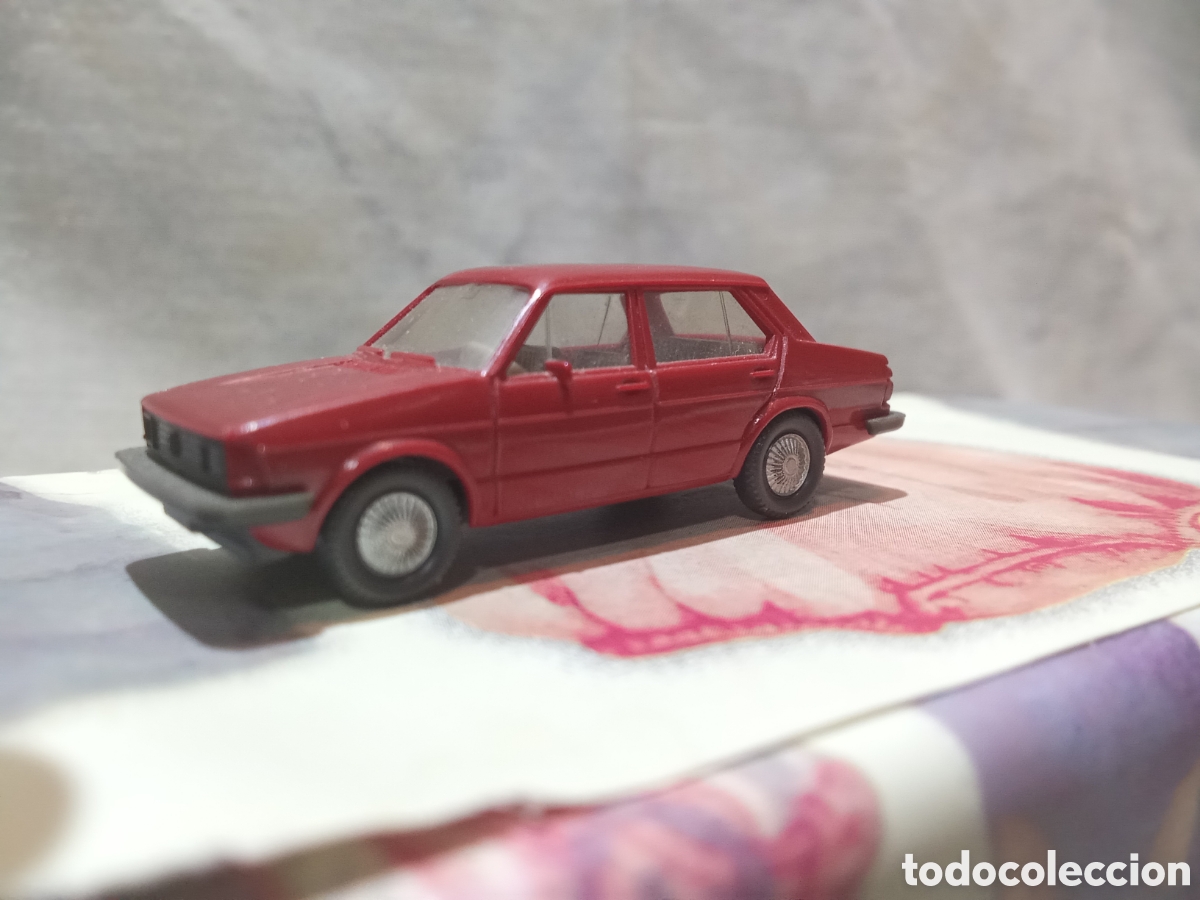 Coches a escala: VW JETTA ROJO DE WIKING - Foto 1
