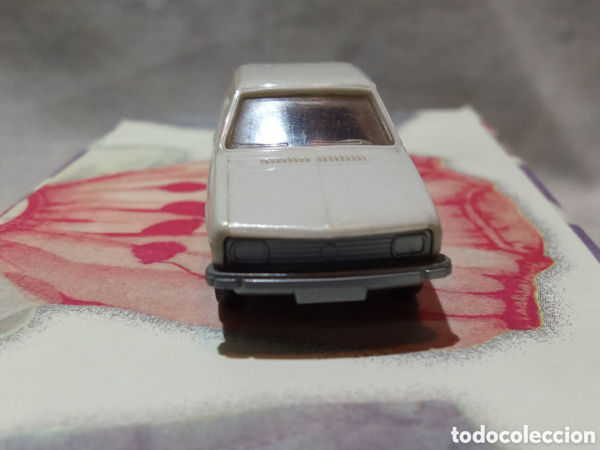 Coches a escala: VW PASSAT GRIS DE WIKING - Foto 3