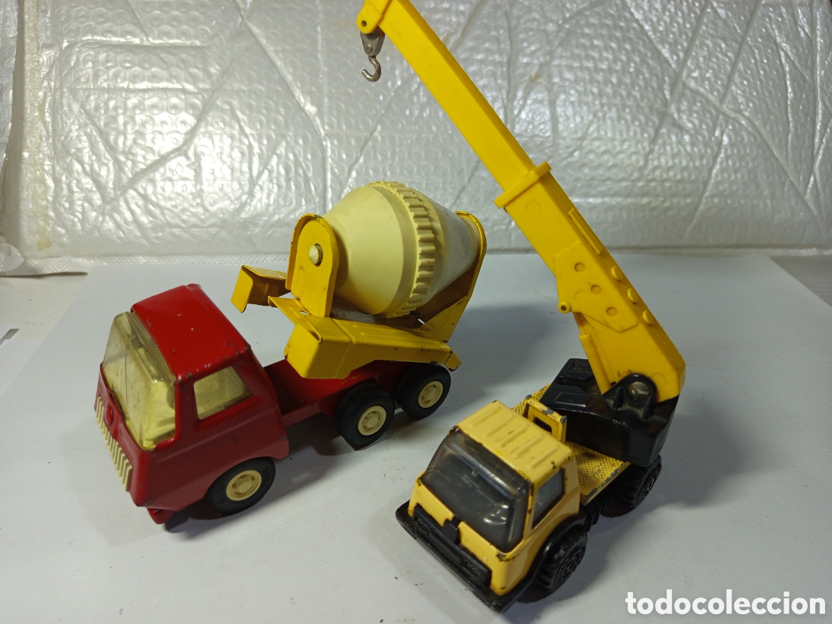 Coches a escala: Cami&oacute;n gr&uacute;a y hormigonera Tonka - Foto 2