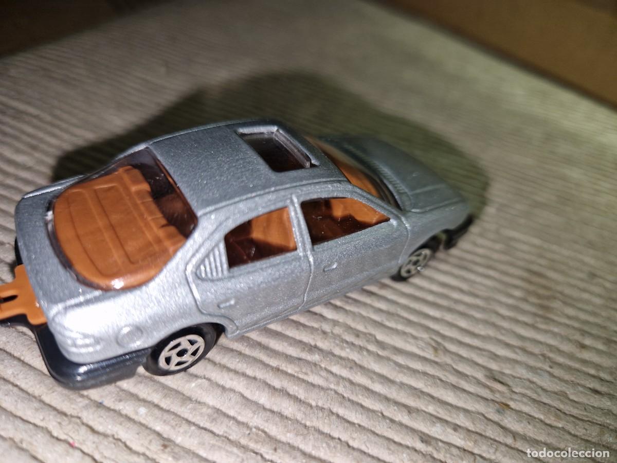 Coches a escala: MAJORETTE FORD MONDEO - Foto 2