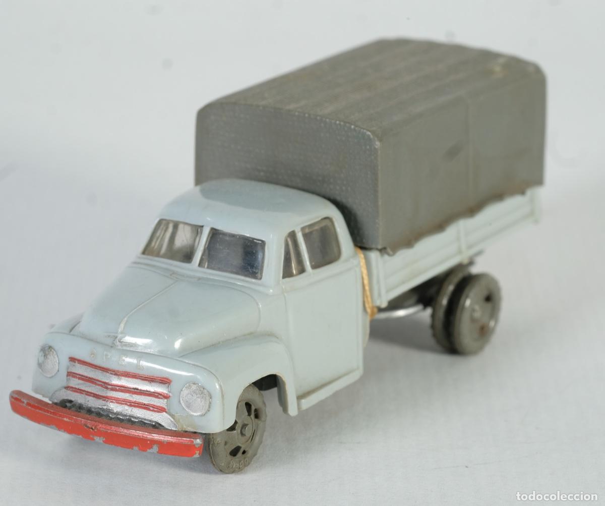 Coches a escala: Cami&oacute;n de pl&aacute;stico Opel Blitz marca Siku - Foto 2