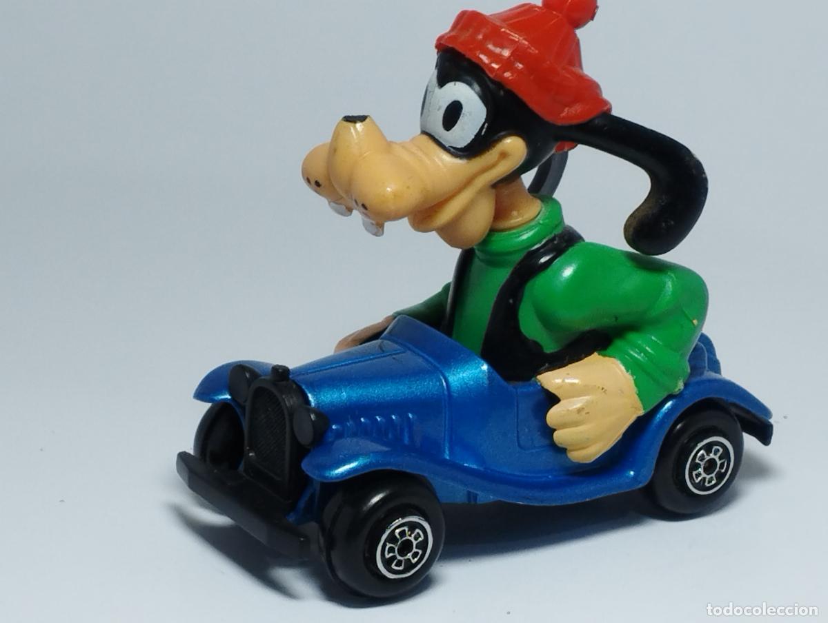 Coches a escala: COCHE FORD SERIE WALT COMIC DISNEY GOOFY TURISTA DE GUISVAL 1982 MUY BUENO