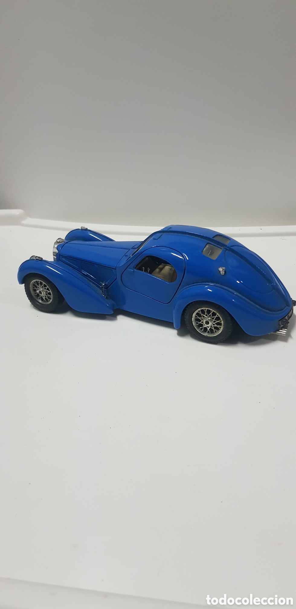 Coches a escala: Burago Bugatti Atlantic . 1936. - Foto 3