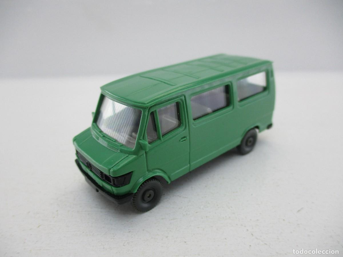 Auto in scala: COCHE ESCALA 1:87 REF BO